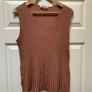Very flattering pleated rusty tank DEX brand